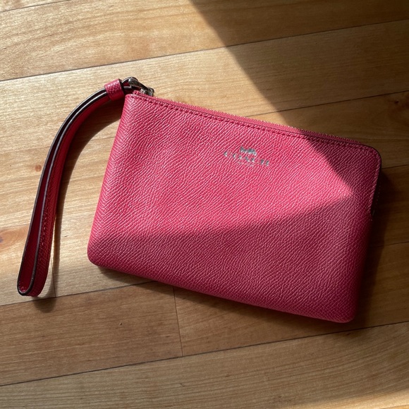 Red Pebble Leather Coach Wallet - Picture 2 of 10